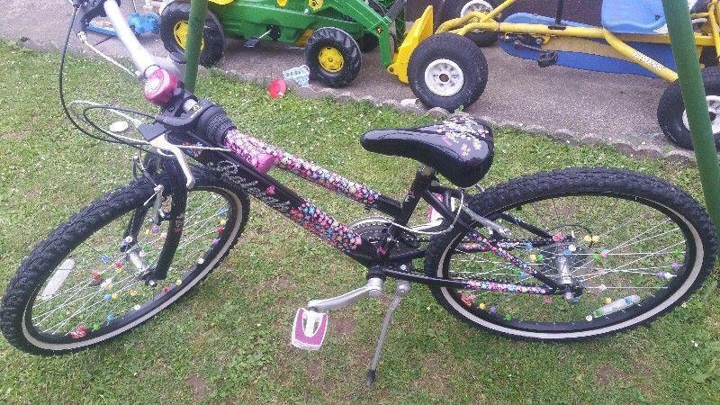Girls Raleigh bike