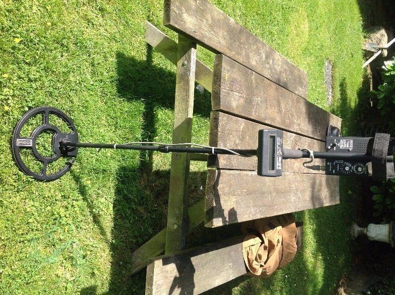 White's MXT 300 Metal Detector for sale