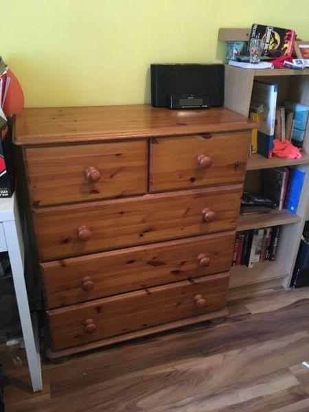 Chest of drawers (free)