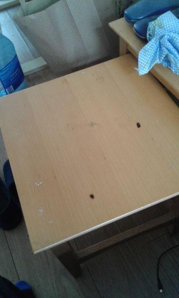 Am selling a coffee table FOR sale