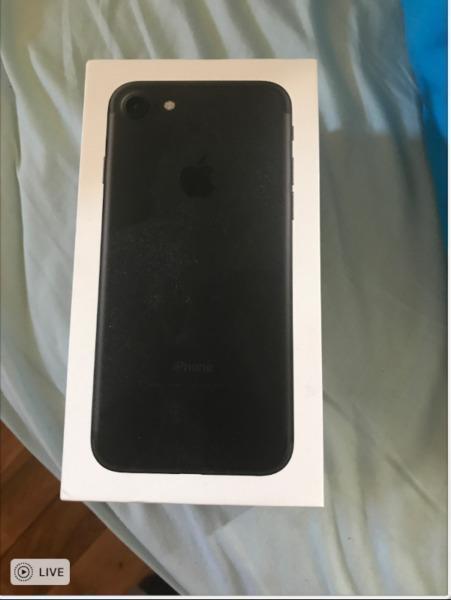 iPhone 7 32gb for sale