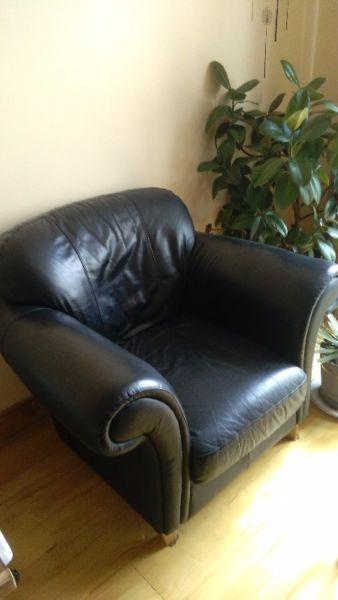 Leather 3 Seater and 2 Armchairs for sale - Collect Tallaght, 24