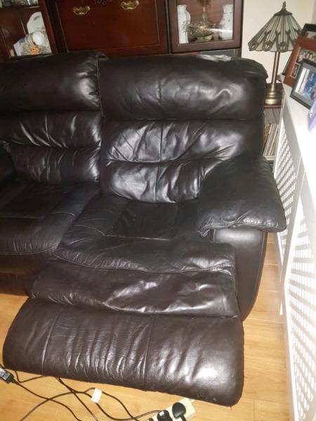 2 seater black leather recliner sofa