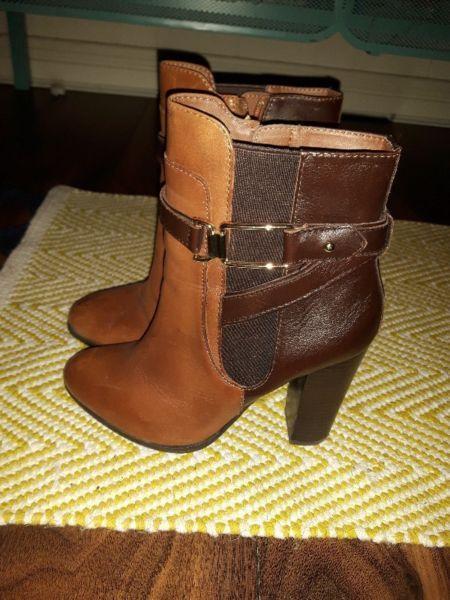 Aldo womens leather boots
