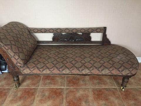 Wooden Antique Chaise Lounge Ser