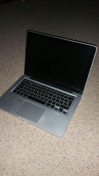Macbook pro i7 2013 8gb Ram 750 gb HD