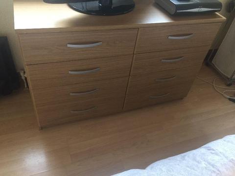 Large chest of drawers 8 drawer