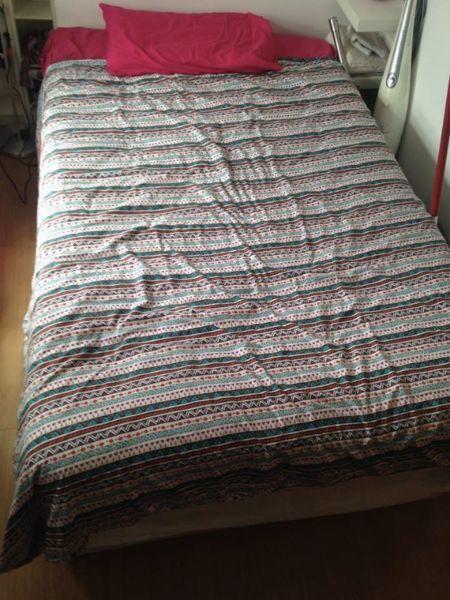 Free Queen Size bed 120x190cm, mattress included