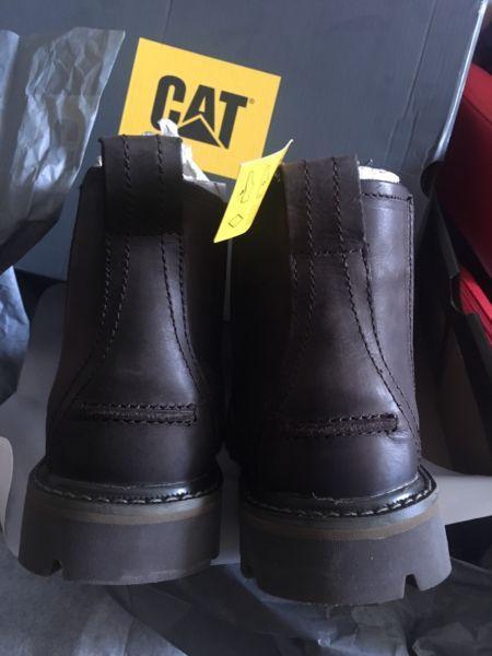 CATERPILLAR BOOTS ( brandnew ) - SIZE 8-UK AND SIZE 7 - UK