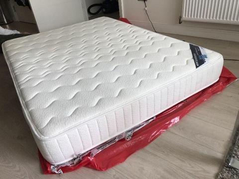 BRAND NEW SIMMONS LIGNE PERFORMANCE DOUBLE MATTRESS