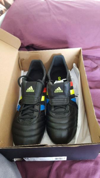 Adidas Gloro Football boots