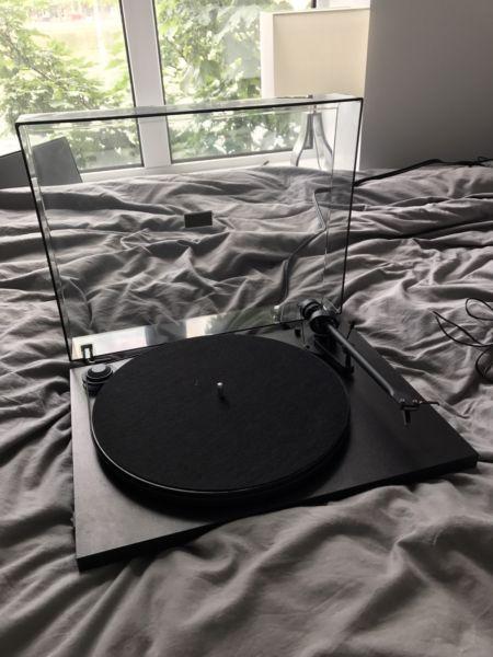 Project essential ii record player
