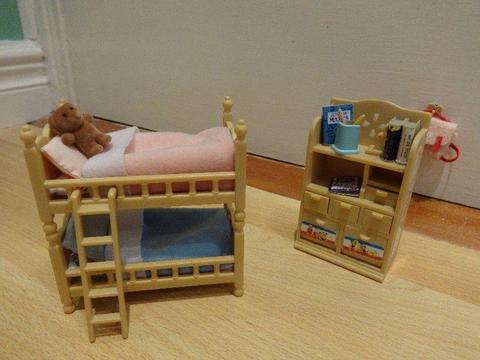 Sylvanian Families - Children's bedroom set - excellent condition