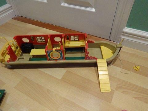 Sylvanian Families Barge - Very good condition, all pieces in photos included!