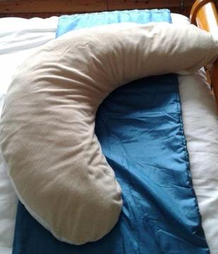 Breastfeeding pillow