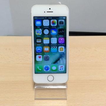 SALE Apple iPhone 5S 16GB in SILVER/WHITE Unlocked to Any Network + CASE