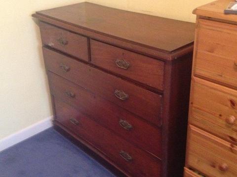 GRAND OLD SOLID MAHOGONY CHEST OF DRAWERS