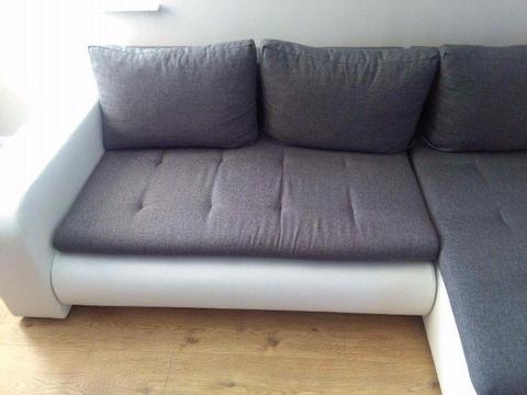 Corner sofa that turns into bed