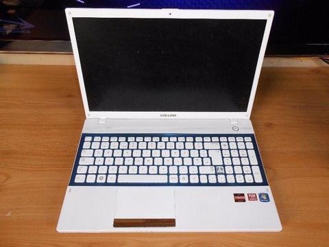 Samsung NP305V5A Laptop