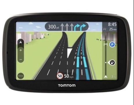 TomTom GO Live 5000 series with Lifetime Maps and Traffic & Speed cams