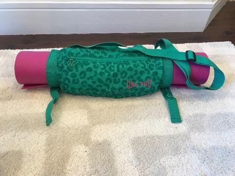 Yoga mat with usa pro strap bag