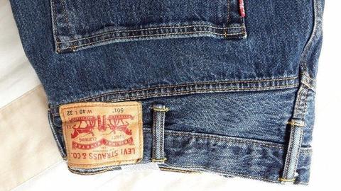 Levis 501 denim jeans