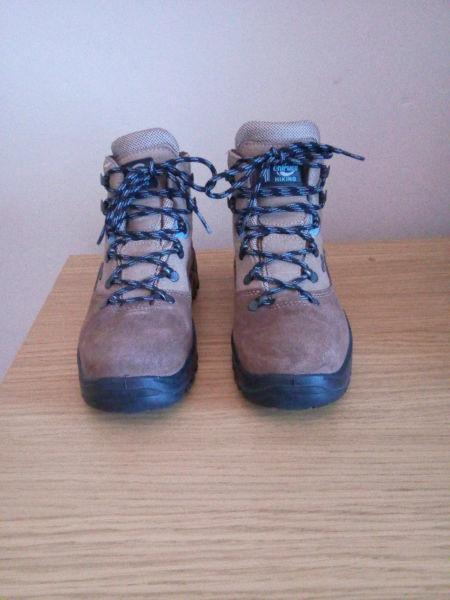 Chiruca Hiking Boots