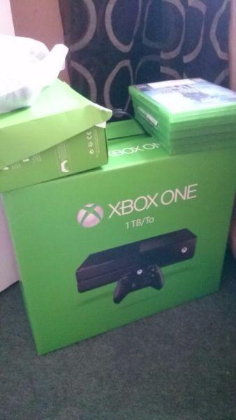 Xbox one 1to + 5 games and controllers
