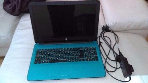 HP Laptop + JBL Flip 3 Speaker + 4x Games for XboxOne