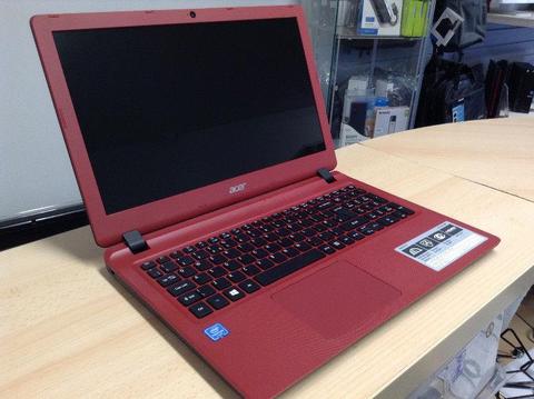 NEW Acer Aspire 15 in RED Intel 2.5GHz 8GB RAM 1TB Storage DVDRW Windows 10 + Mouse
