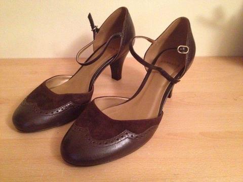 Carvela Brown Leather/Suede high heeled shoes Size 40