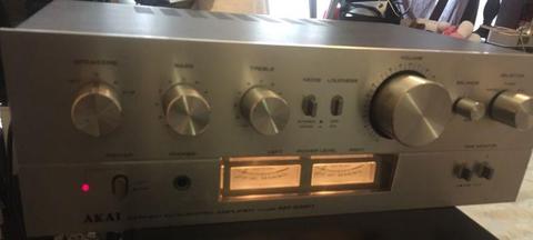AKAI AM2350 STEREO INTERGRATED AMPLIFIER - EXCELLENT SOUND