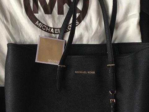 Black Michael Kors Jet Set Tote Handbag (100% Genuine)