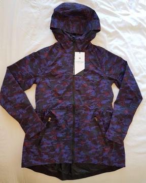 Lululemon lightweight Waterproof jacket Size Uk 10 - Brand new
