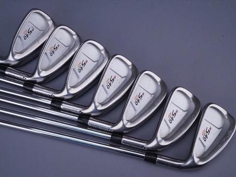 Taylor made R540 irons