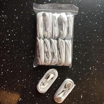 20 x Earphones BRAND NEW with mic compatible with iPhone iPod