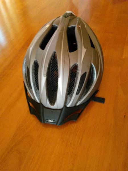 Bike helmet with rear LED light