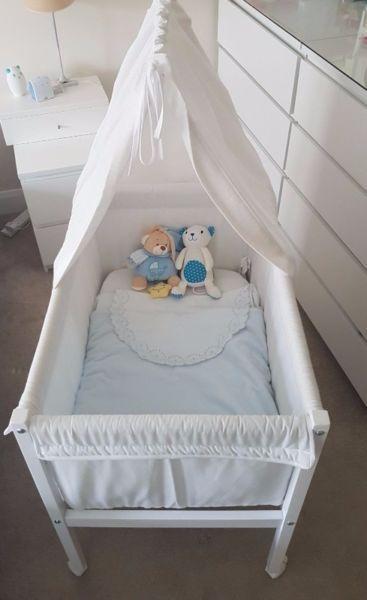 Mini cot and baby bathtub with stand