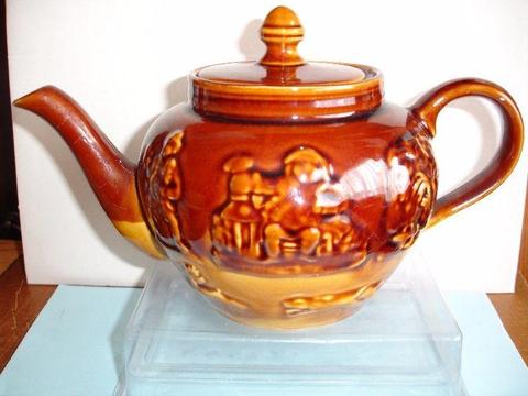 Arthur Wood Hunting Scene Lambeth Glazed Stonewear Teapot early 1900's