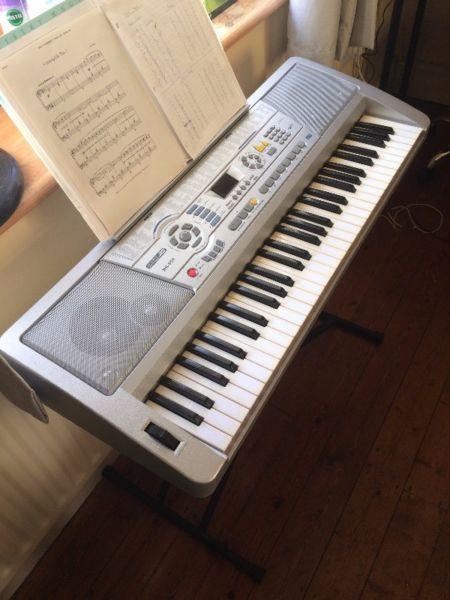 Piano Keyboard - Great Condition, Perfect for Beginners