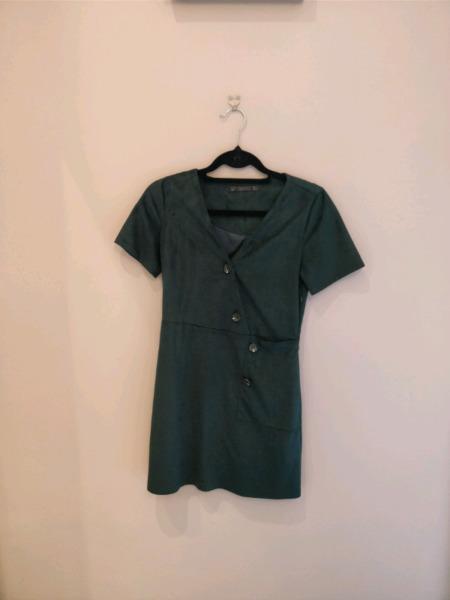 Pre-loved women's clothing (Zara, H&M, Topshop etc) €5 and up
