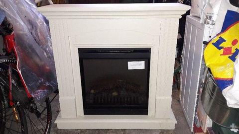 Dimplex Fireplace for sale (unused)