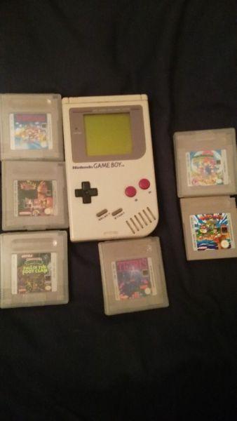 Immaculate retro Gameboy with 6 games for sale