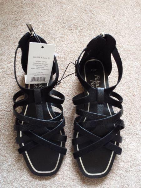 Ladies Shoes Size 4