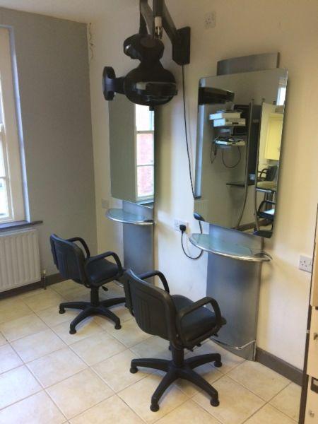 SALON equipment for sale.excellent condition.3mirror stations,2 mirror islands,2backwash,10chair