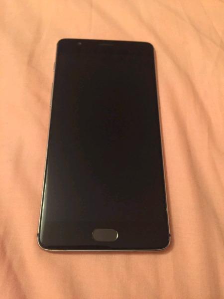 One Plus 3 64GB with Rosewood Case & 2 Charging Cables