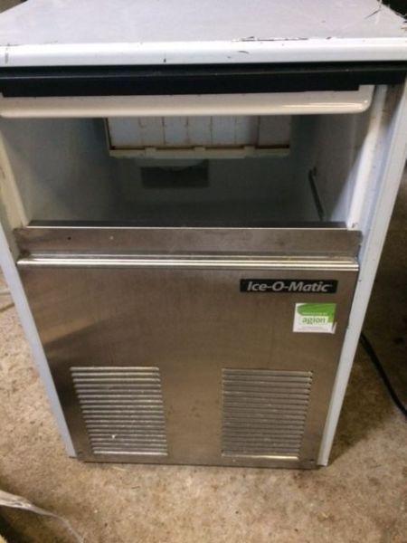 Ice Machine - Used Ice O Matic 60kgs - 20kg Bin -Excellent working Order, Clean and Tidy - Bargain