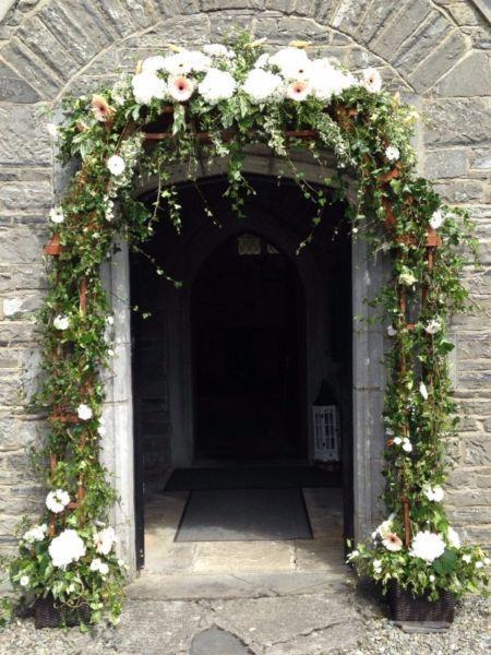 2 Wedding Arches, Swing and Sign Post