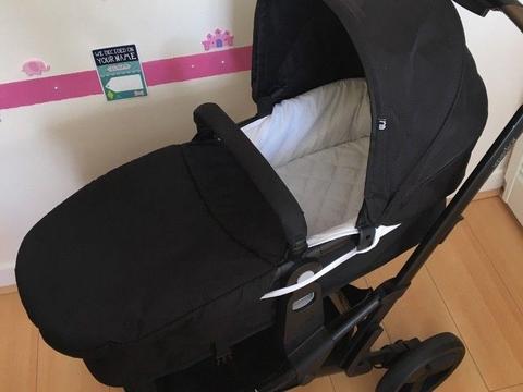 Mother care travel system like new