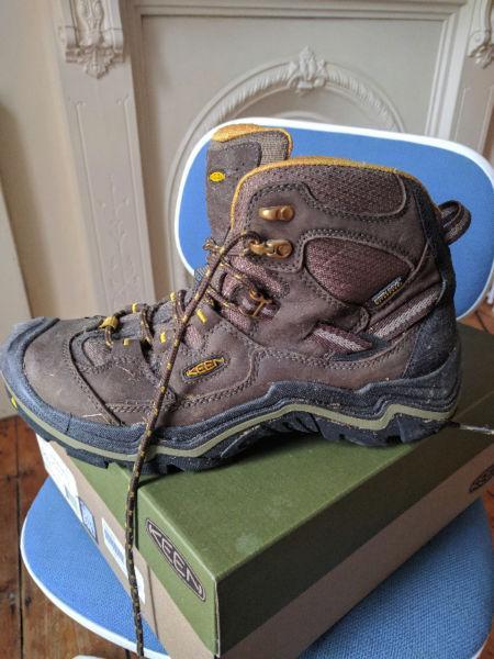 Brawn/Tawny Olive Keen hiking boots for sale